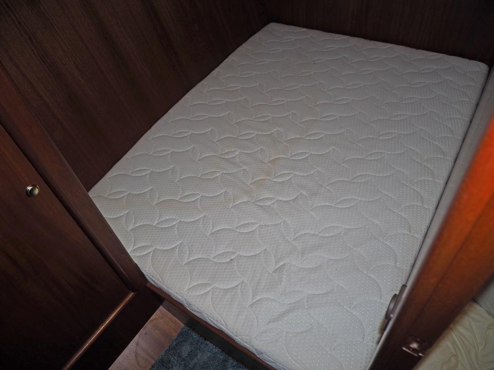 Cabin en avant, H&eacute;bergements